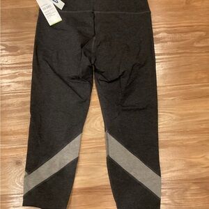 Old Navy Active Charcoal Light Gray Women’s NWT High Rise Ankle Balance Leggings